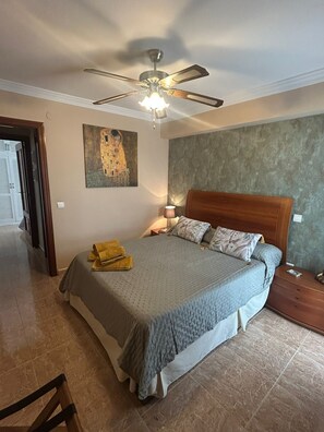 2 Schlafzimmer, Bügeleisen/Bügelbrett, WLAN, Bettwäsche