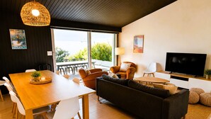 TV og peis