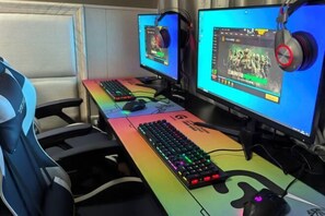 Room - Lanjia E-Sports Hotel (Shanghai Wild Animal Park East Gate Street) (Shanghai)