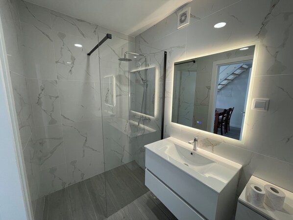 Towels, toilet paper