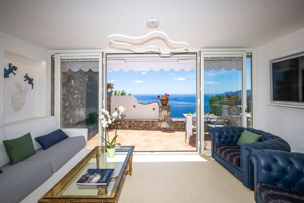 TV - Estate4home - Casa Fifì (Positano)