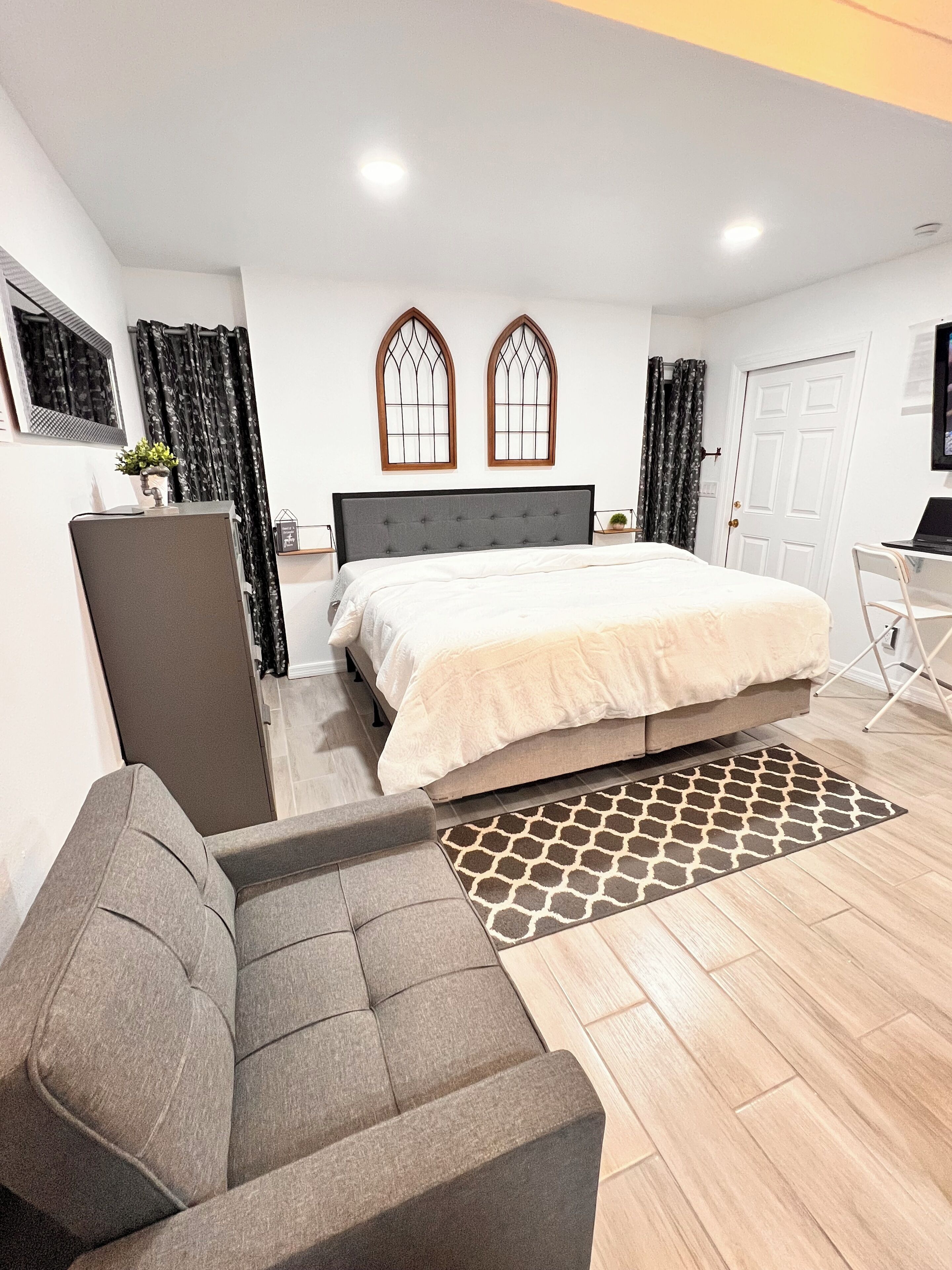 1 bedroom, free WiFi, bed sheets