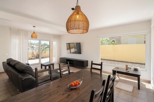 With outdoor space - Moradia Felicidade Rocha PXO