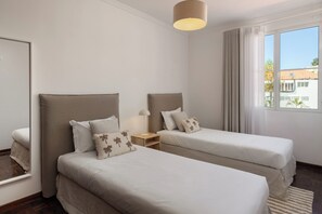 2 soverom, strykejern/-brett, wi-fi og sengetøy