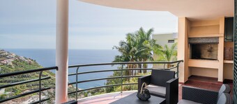 With barbecue and sea view balcony - Palmasol