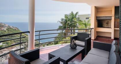 With barbecue and sea view balcony - Palmasol