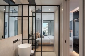 2 bedrooms, iron/ironing board, travel crib, WiFi