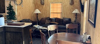 2-bedroom barn in enchanting San Isidro with WiFi, AC