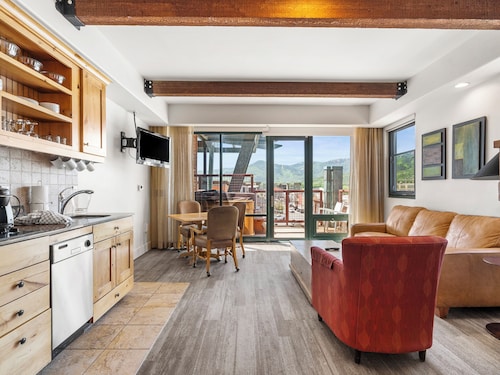 Newpark by All Seasons Resort Lodging 