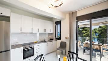 Duplex luxo, vista para o mar | Cozinha privada | Chaleira elétrica
