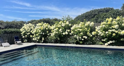 4-bedroom house in Madequecham with AC, WiFi, Heated Pool + 10 min walk to Beach