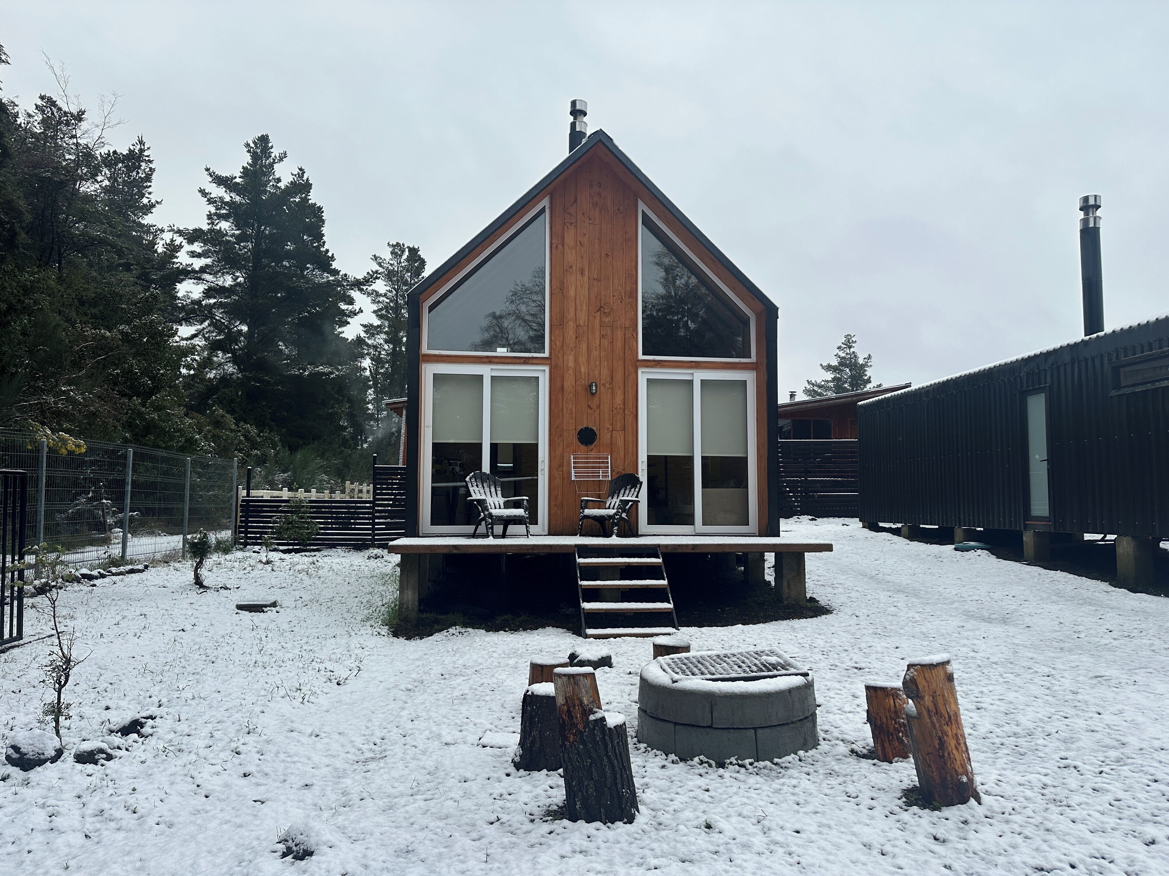 Cabaña familiar, 2 habitaciones, cocina básica, vistas al patio | Vistas desde la habitación
