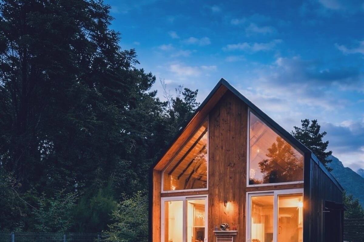 Family Cabin, 2 Bedrooms, Kitchenette, Resort View | Living area