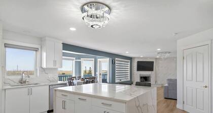 Acreage | 5 bdrm | King Bed | AC | Wood Fireplace