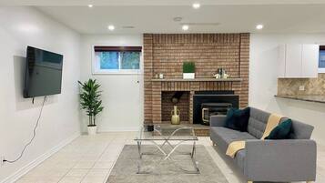 Deluxe House | Living area