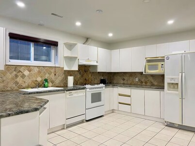 Vibrant City Retreat