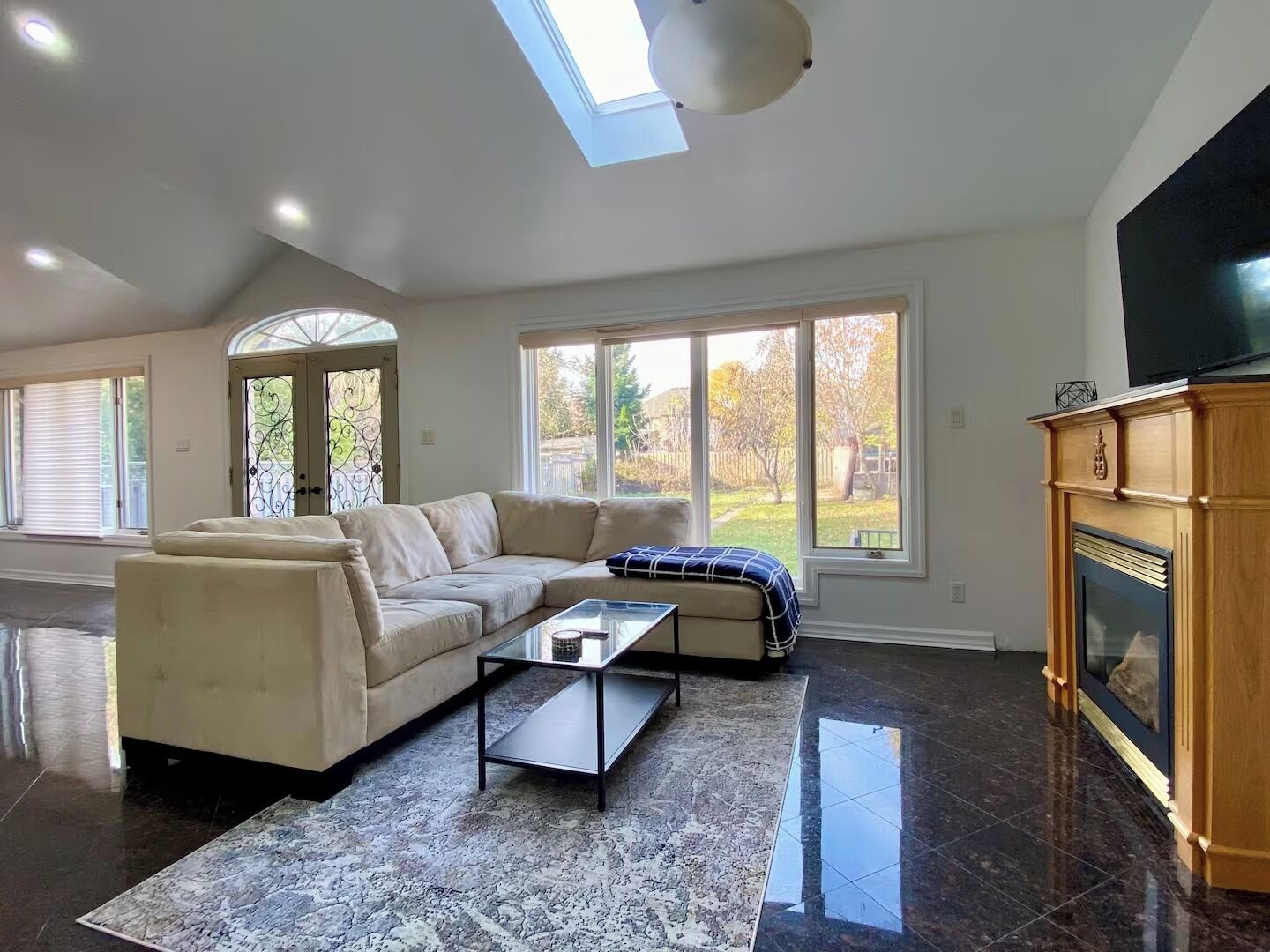 Executive Villa, Garden View | Living area