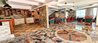 AZURA BAY HOTEL
