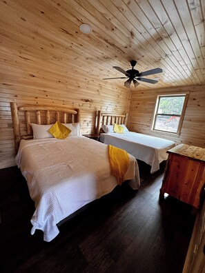 2 bedrooms, WiFi, bed sheets