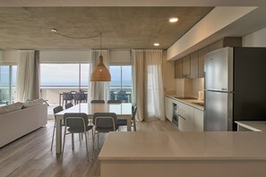 Căn hộ Premium, quang cảnh biển | Bếp riêng | Tủ lạnh, lò vi sóng, lò nướng, bếp nấu