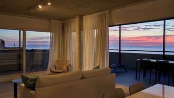 Apartment, 3 Bedrooms, Sea View | Terrace/patio