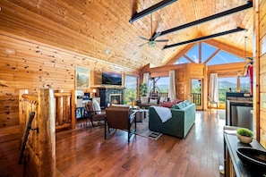 Smart-TV, Kamin, Videospiele, Musikbibliothek