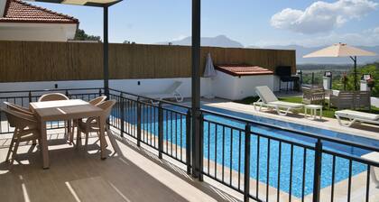 VILLA WITH LAKE AND FOREST ViEW iN DALYAN