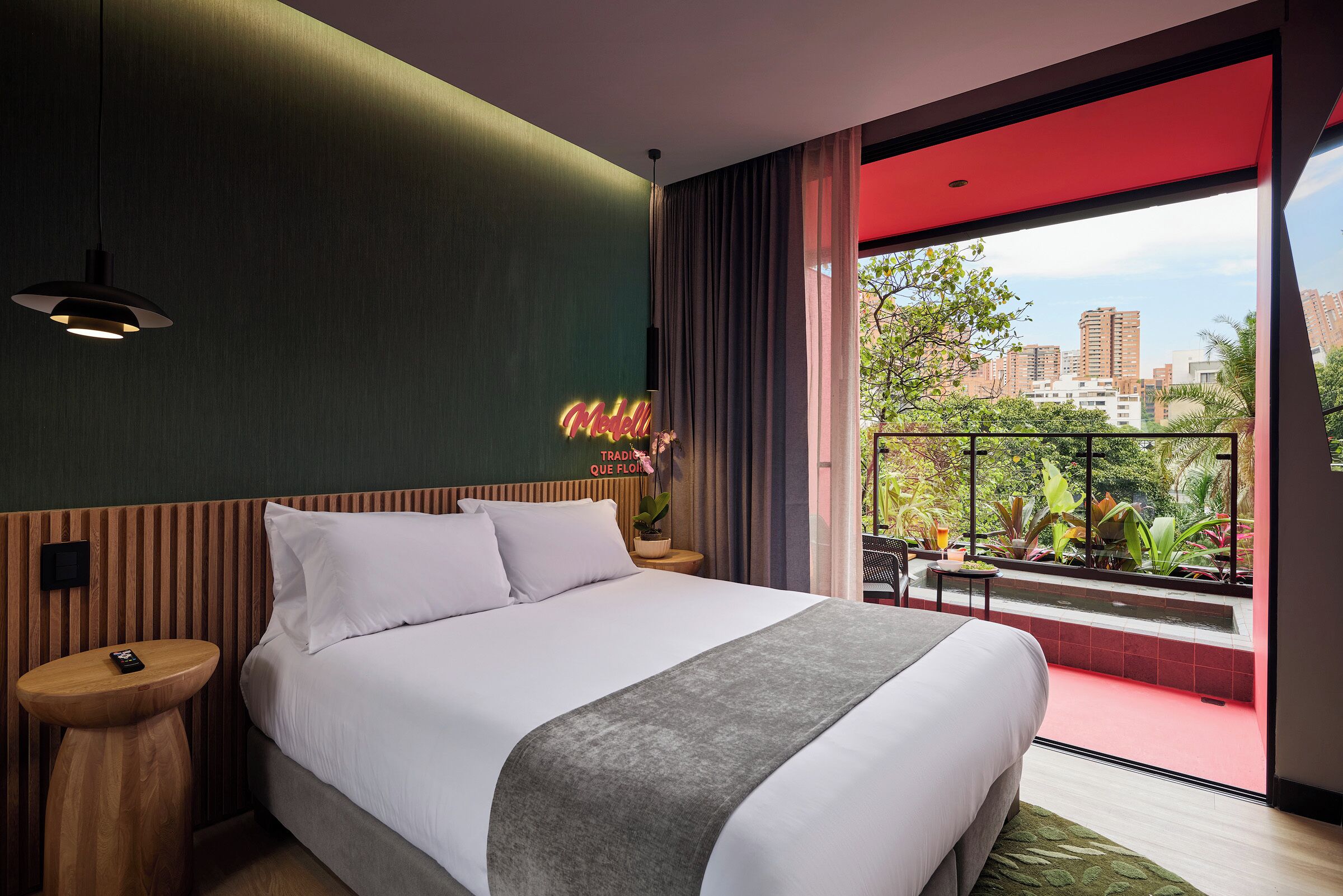 Deluxe Double Room | Down comforters, minibar, in-room safe, blackout drapes
