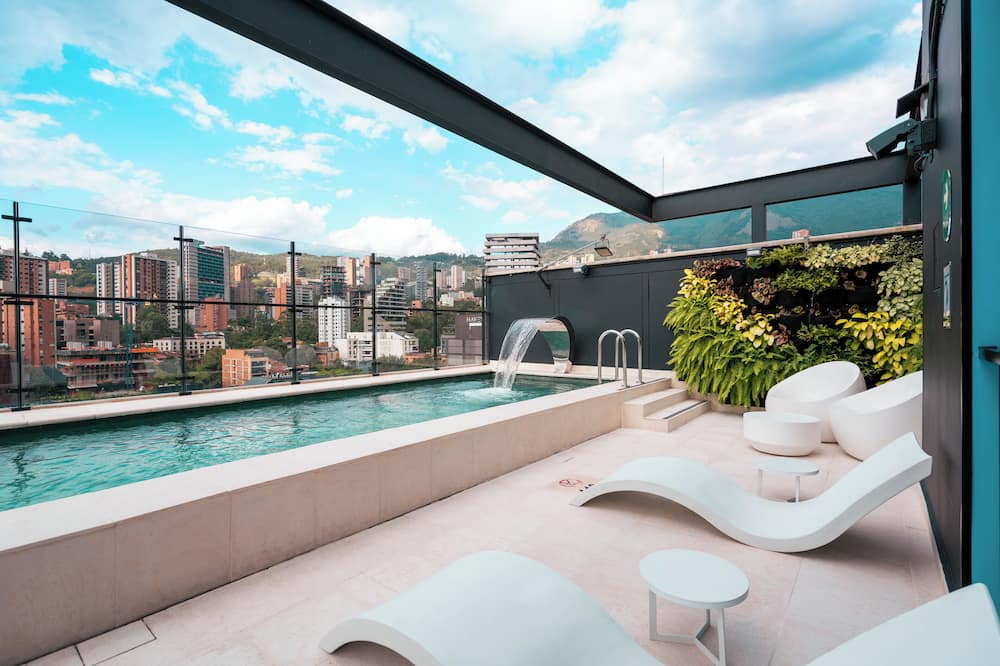 Calle Flora Hotel by Jalo
