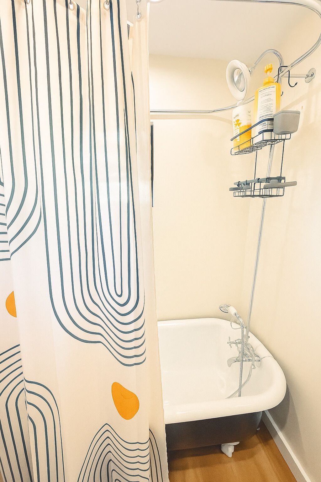 Towels, soap, shampoo, toilet paper