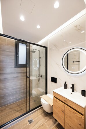 Luxury Apartment, Sea View, Poolside | Bathroom - Nicole's Luxury Collection (Lefkada)