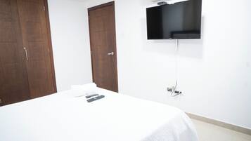 2 bedrooms, iron/ironing board, bed sheets