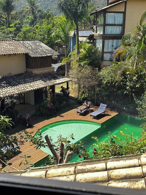 Piscine extérieure