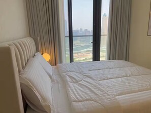 2 slaapkamers, een strijkplank/strijkijzer, wifi, beddengoed