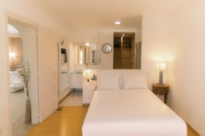 4 bedrooms, free WiFi, bed sheets