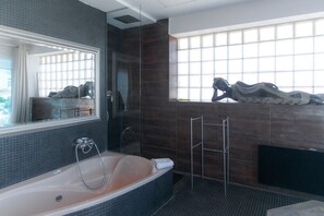 Douche, serviettes fournies
