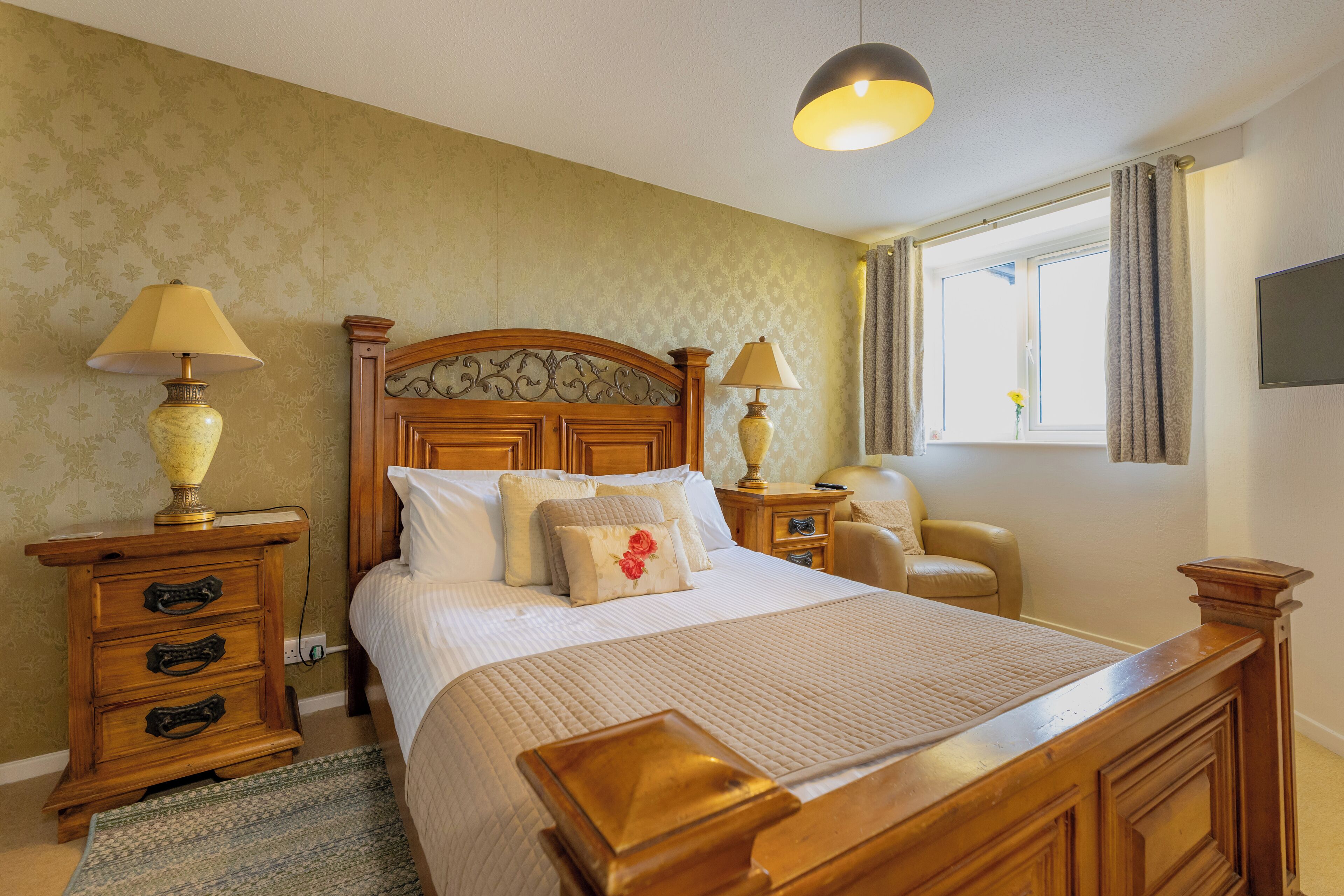 Standard Room, 1 King Bed | Free WiFi