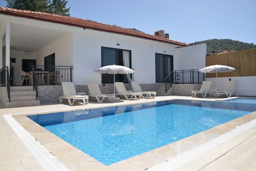 VILLA WITH LAKE AND FOREST VIEW IN DALYAN2