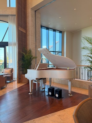 2 bars/lounges - PGM Hotel Resort Okinawa (Onna)