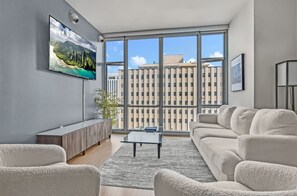 TV connectée, cheminée