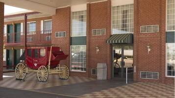 Vista frontal de la propiedad