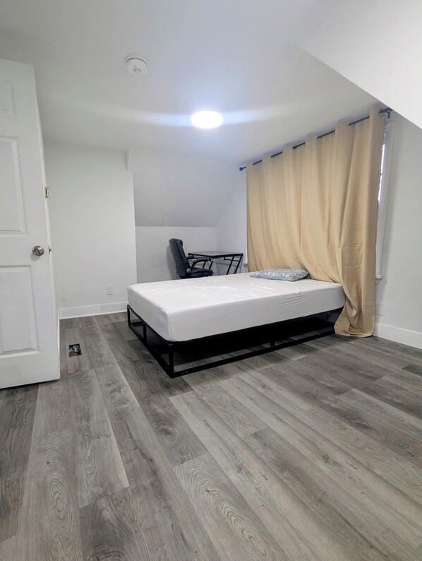 2 bedrooms, WiFi, bed sheets