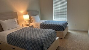 4 Schlafzimmer, Bügeleisen/Bügelbrett, WLAN, Bettwäsche