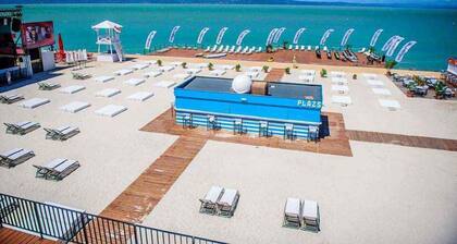 Holiday apartment close to the centre but quiet with air conditioning, whirlpool and sauna