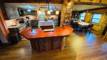 Mikrowelle, Ofen, Herdplatte, Geschirrspüler