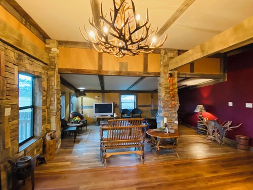 Barnhouse @ Whiskey Flats Ranch