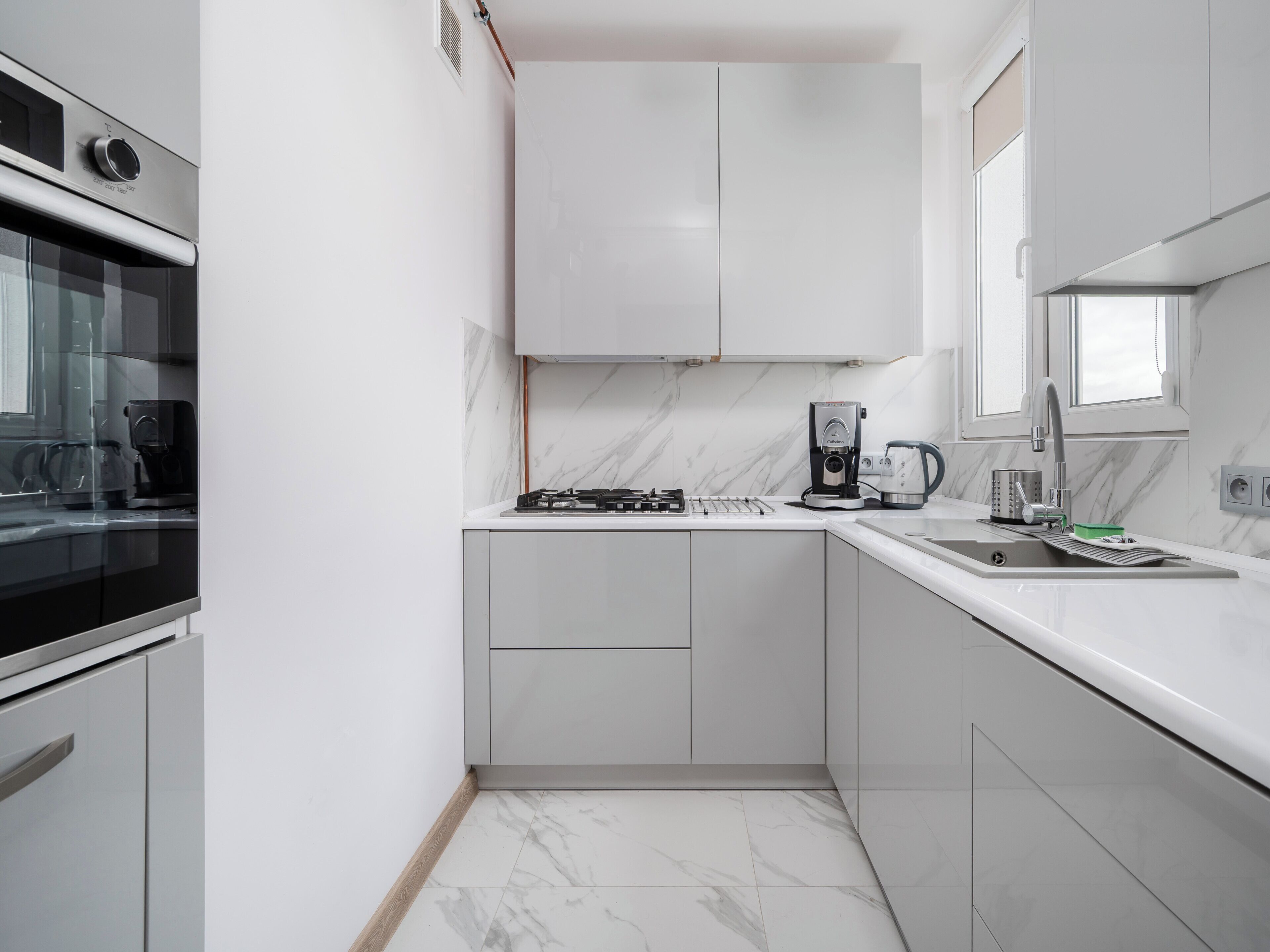 Køleskab, ovn, kogeplade, opvaskemaskine