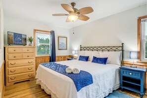 4 bedrooms, Internet, bed sheets - Just Add Water | 400 ft to the beach | Hot Tub, Dog Friendly, and Community Pool (Nags Head)