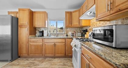 4-bedroom house in charming El Cajon with AC, WiFi