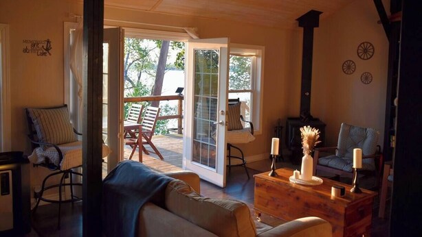 Smart TV, fireplace - The Blue Heron Cottage (Roseneath)